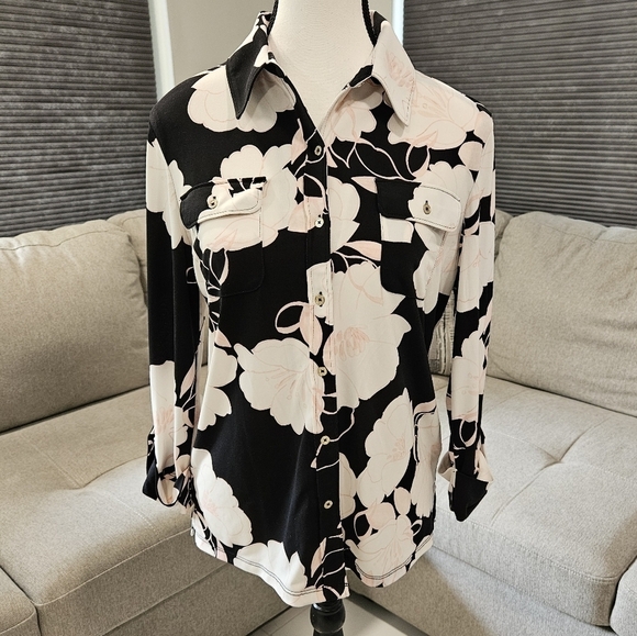 Karl Lagerfeld Tops - Karl Lagerfeld woman's blouse size small